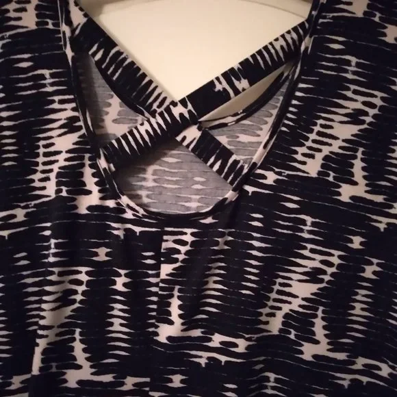 Women's Lane Bryant Black and White Dress - Picture 2 of 3